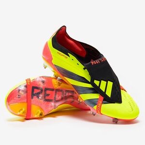 SLIGHTLY WORN ADIDAS PREDATOR ELITE WITH STRAP (METAL & EXTRA STUDS INCLUDED)